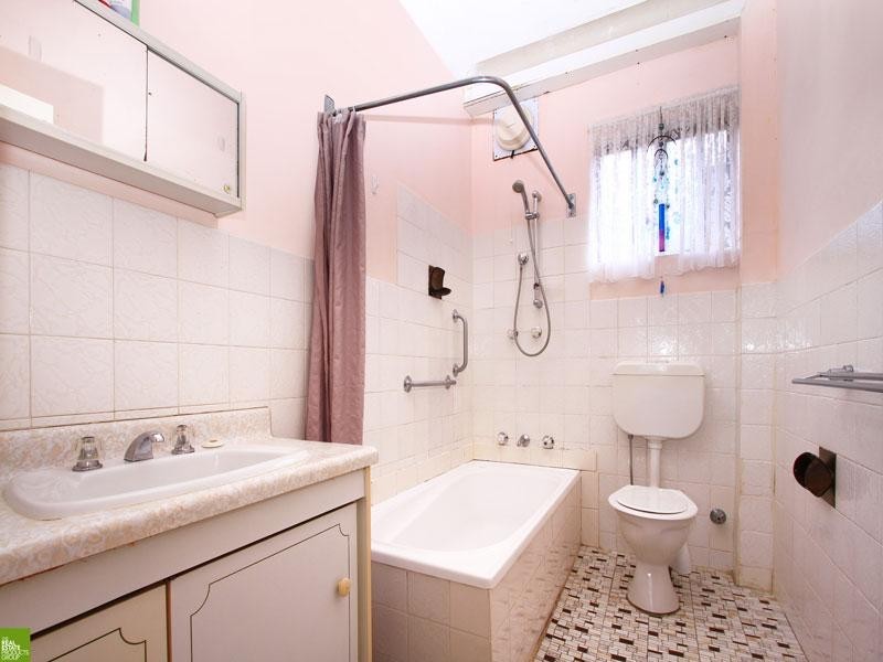 1/13 Zelang Avenue, Figtree NSW 2525