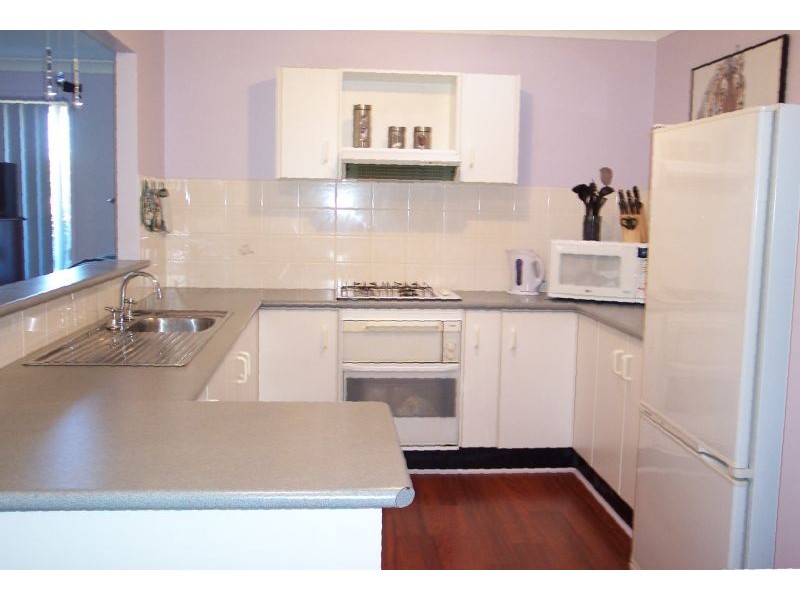 15 Yeldah Drive, Horsley NSW 2530