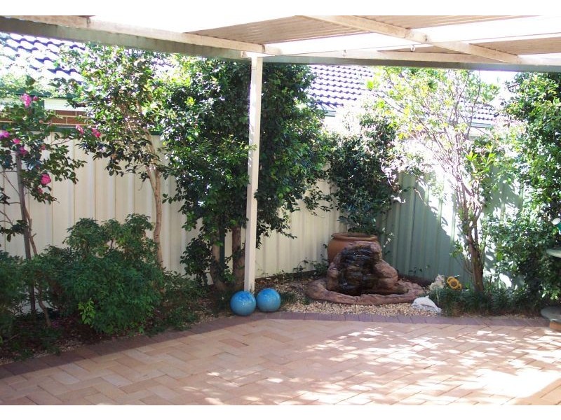 15 Yeldah Drive, Horsley NSW 2530