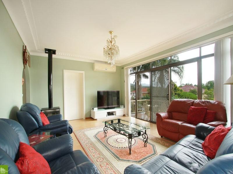 22 Bukari Street, West Wollongong NSW 2500