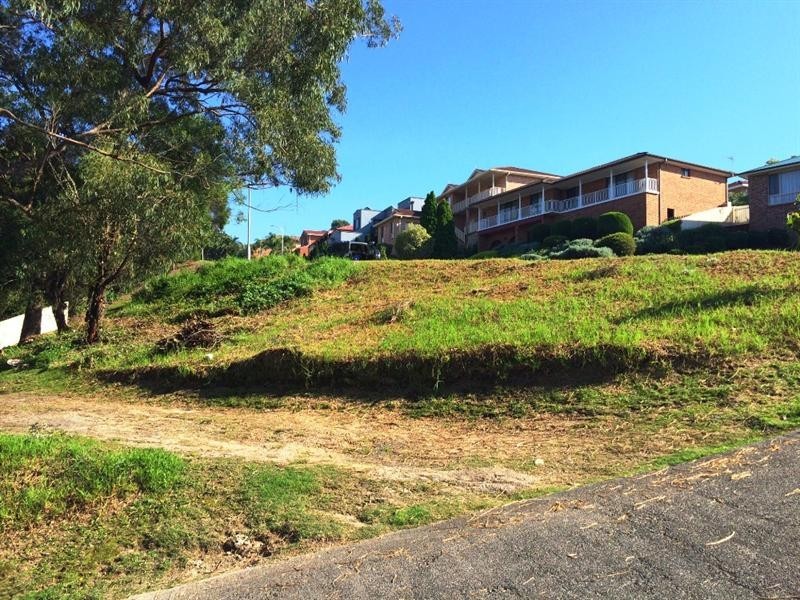 39 Booreea Boulevarde, Cordeaux Heights NSW 2526