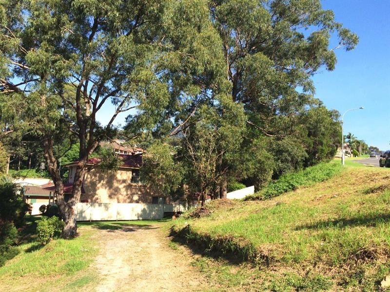 39 Booreea Boulevarde, Cordeaux Heights NSW 2526