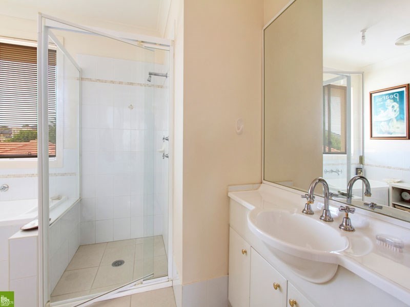 29 Munmorah Circuit, Flinders NSW 2529