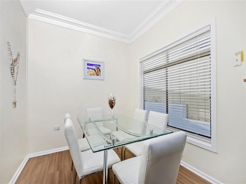104 Blackman Parade, Unanderra NSW 2526