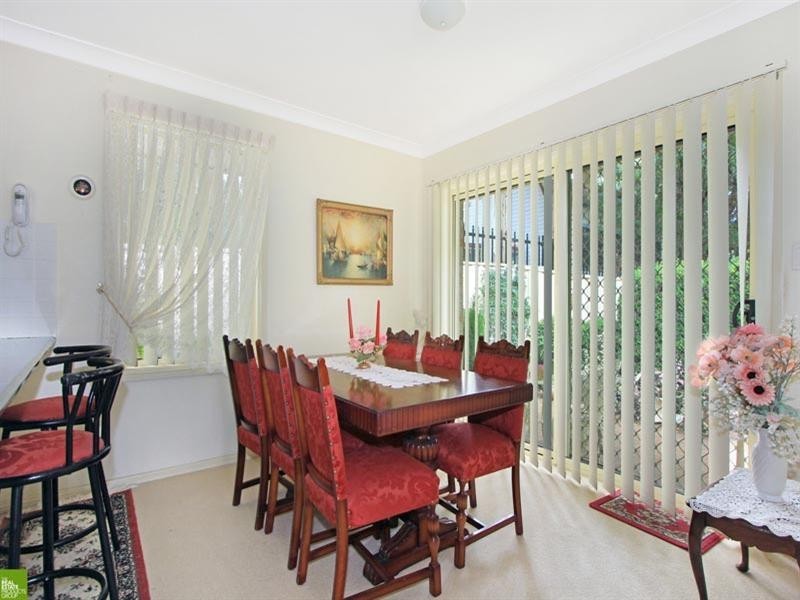 8/49 Thames Street, West Wollongong NSW 2500