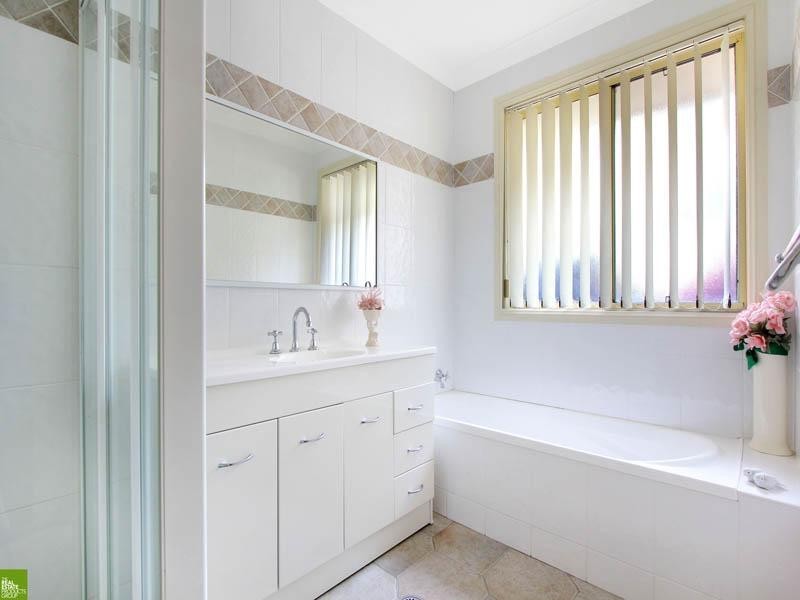 8/49 Thames Street, West Wollongong NSW 2500