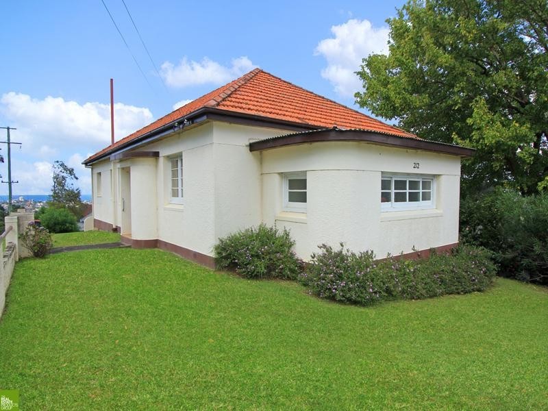 212 Mount Keira Road, Mount Keira NSW 2500