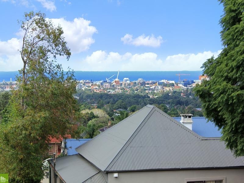 212 Mount Keira Road, Mount Keira NSW 2500
