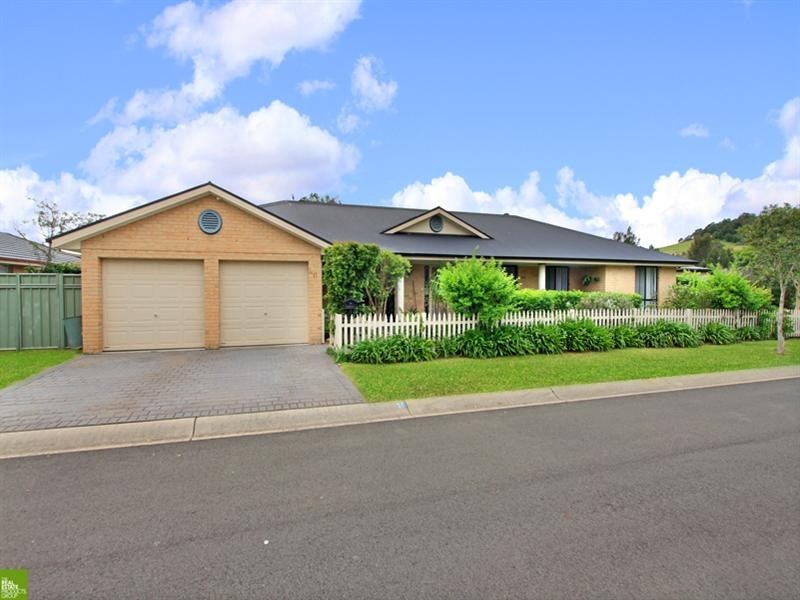11 Windermere Avenue, Albion Park NSW 2527