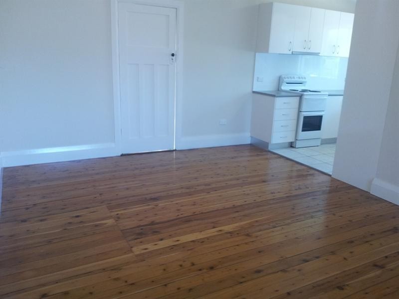 8 Bellevue Road, Figtree NSW 2525