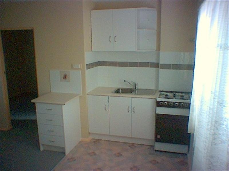 2/30 Rowland Avenue, Wollongong NSW 2500