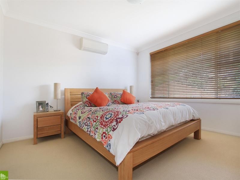 33 Sorensen Drive, Figtree NSW 2525