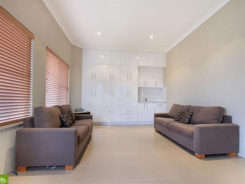 33 Sorensen Drive, Figtree NSW 2525