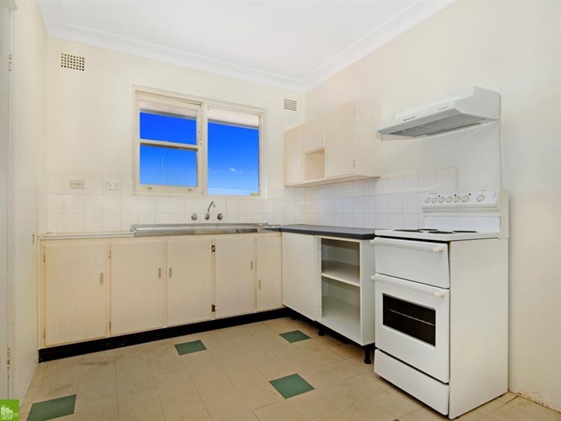 3/8 London Drive, West Wollongong NSW 2500