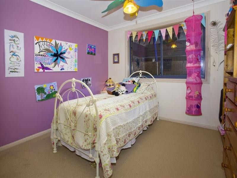 16a Sandalwood Road, Farmborough Heights NSW 2526