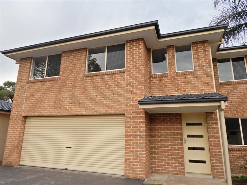 17 Hughes Drive, Albion Park NSW 2527