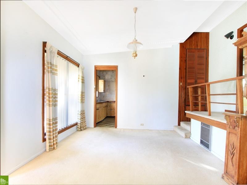 23 Pooraka Avenue, West Wollongong NSW 2500