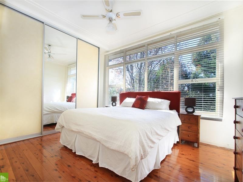 52 Risley Road, Figtree NSW 2525