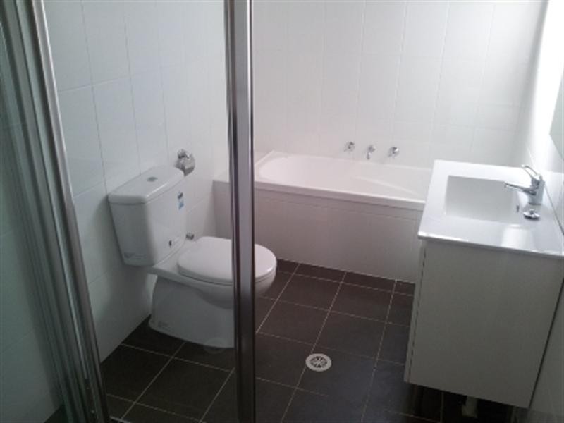 8 Bellevue Road, Figtree NSW 2525