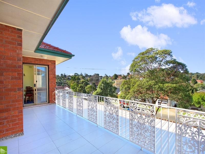 82 Yellagong Street, West Wollongong NSW 2500