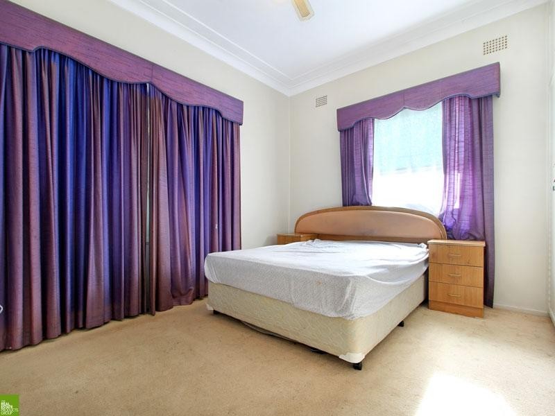 82 Yellagong Street, West Wollongong NSW 2500
