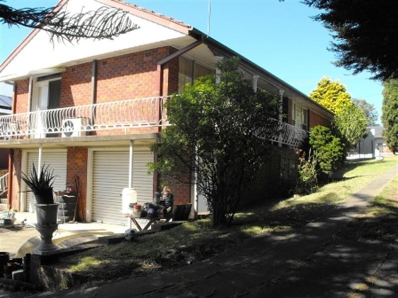 35 Yellagong Street, West Wollongong NSW 2500