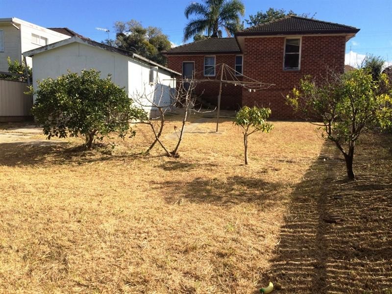 13 Bristol Street, Berkeley NSW 2506