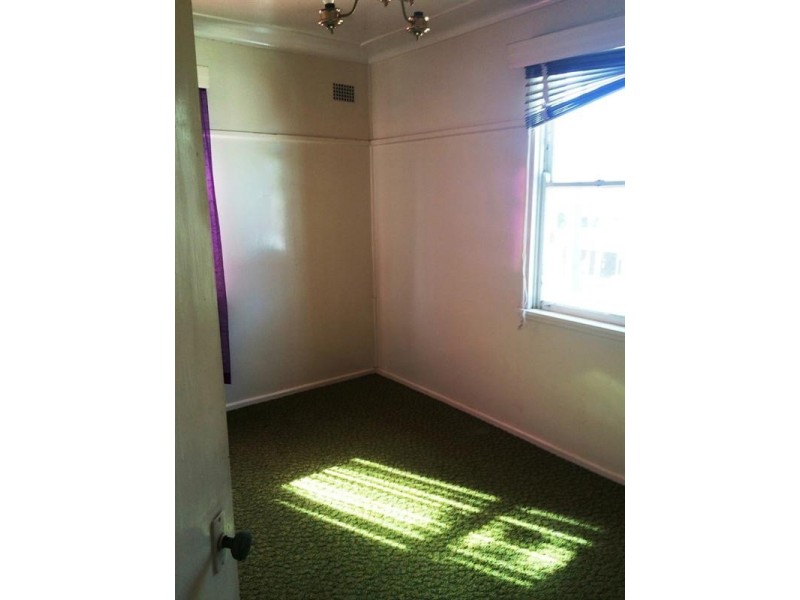 13 Bristol Street, Berkeley NSW 2506