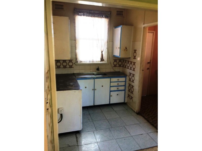 13 Bristol Street, Berkeley NSW 2506