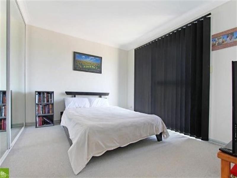 2/190 Kembla Street, Wollongong NSW 2500