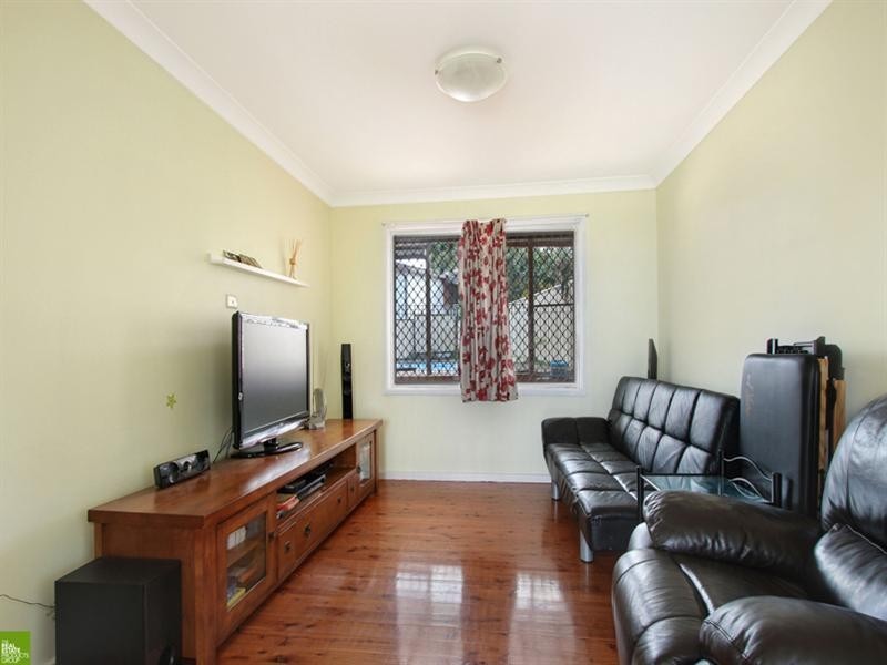 182 Jacaranda Avenue, Figtree NSW 2525