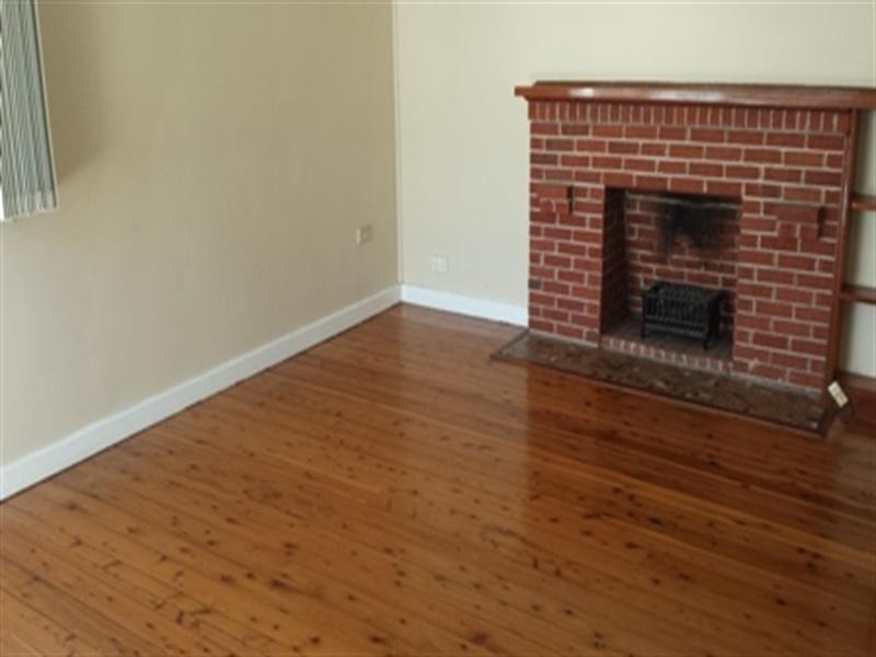 19 Akuna Street, Keiraville NSW 2500