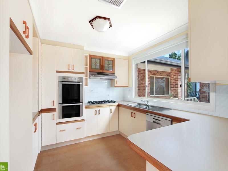 22 Plumwood Cresent, Cordeaux Heights NSW 2526