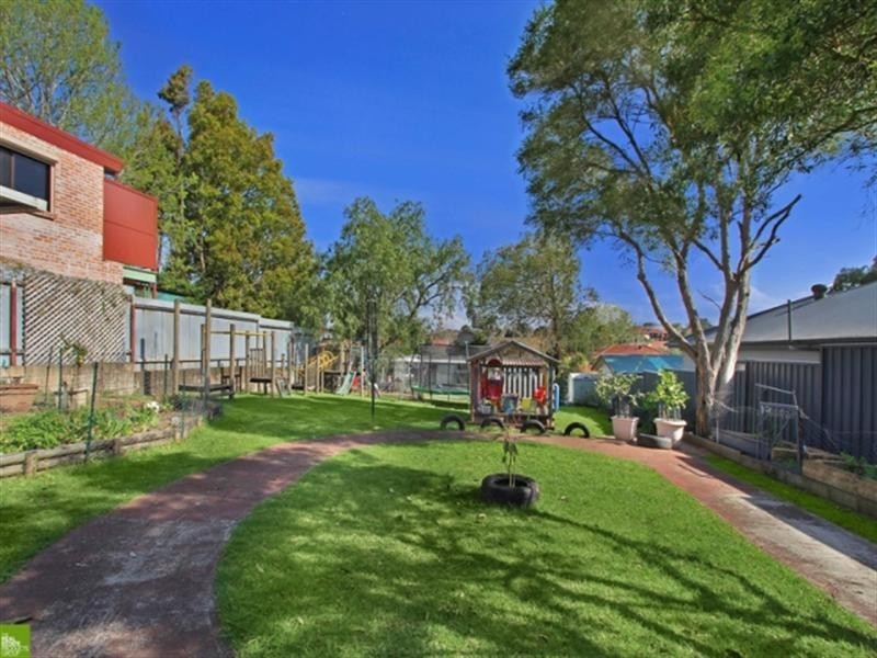 5 Gundarun, West Wollongong NSW 2500