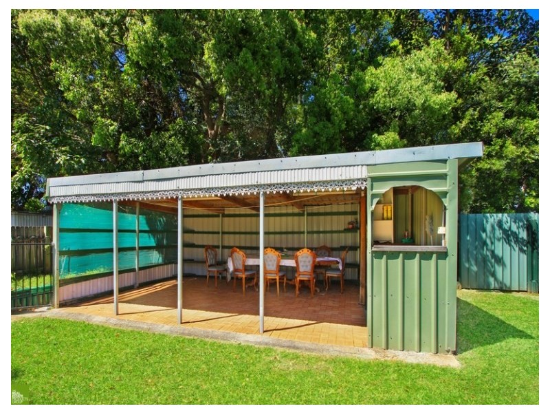 19 Arrow Avenue, Figtree NSW 2525