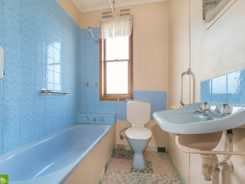 77 Queen Street, Lake Illawarra NSW 2528