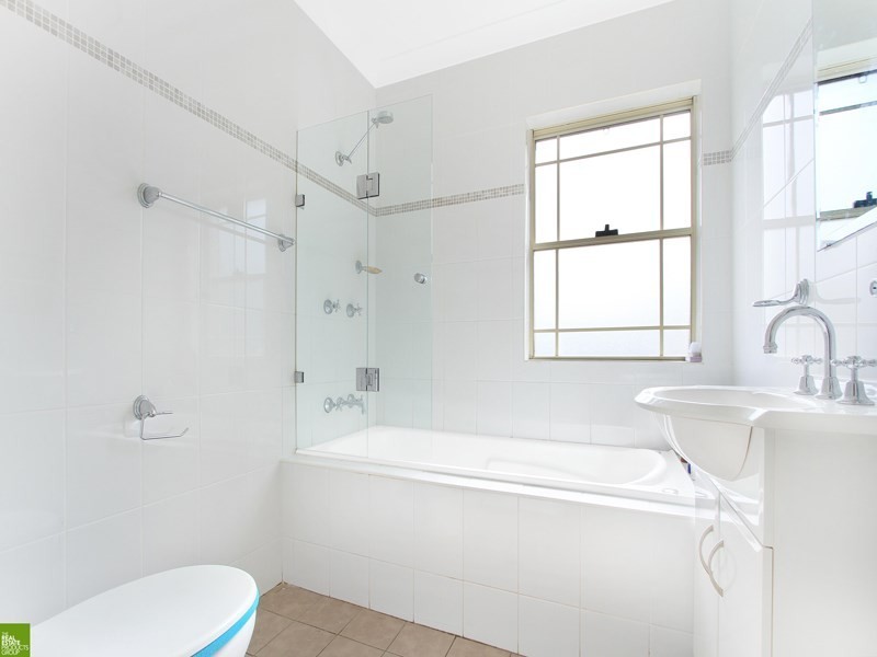 17/12-14 Gladstone Avenue, Wollongong NSW 2500