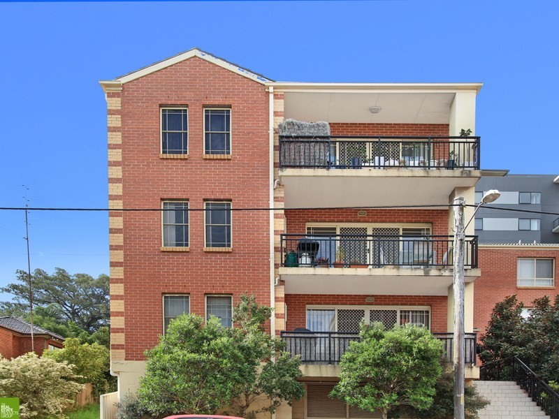 17/12-14 Gladstone Avenue, Wollongong NSW 2500