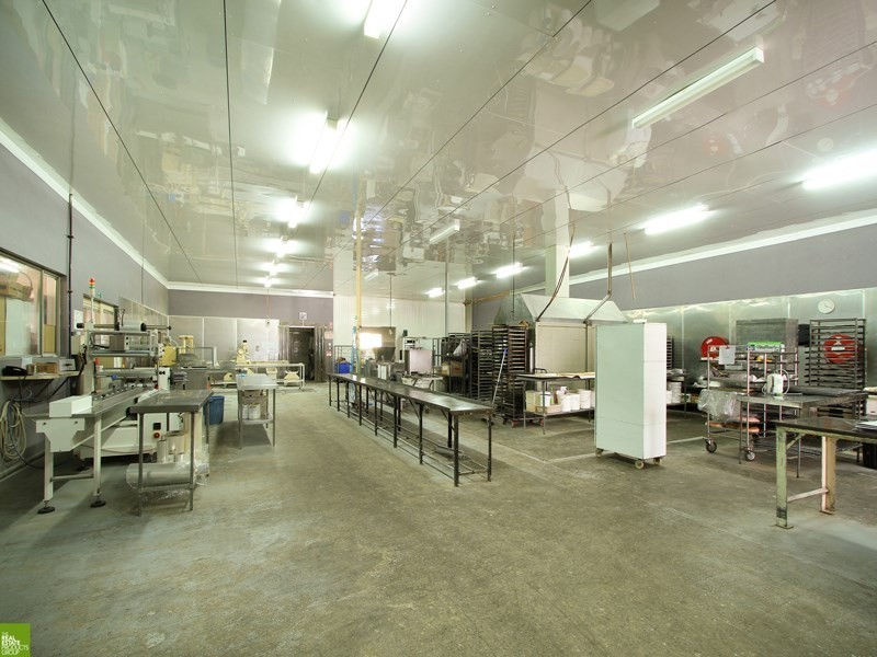 221 Berkeley Road, Unanderra NSW 2526