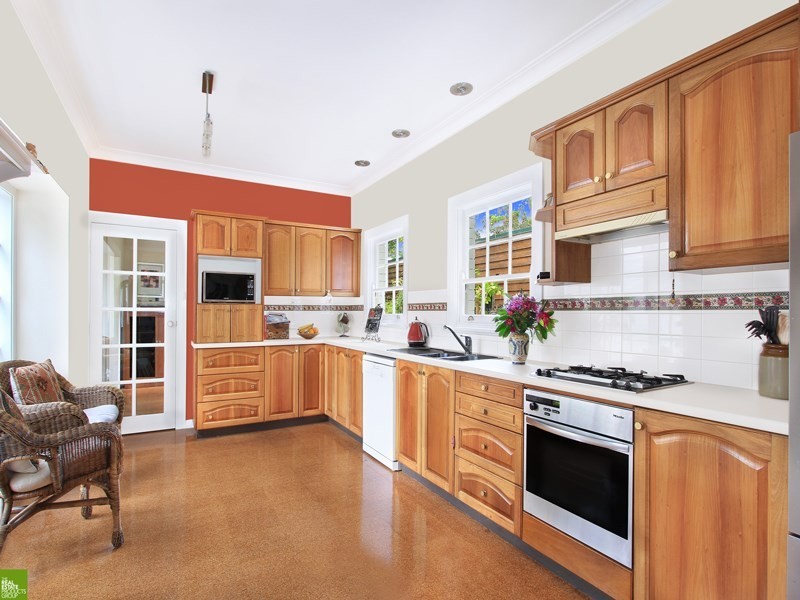 9 Bushland Avenue, Mount Pleasant NSW 2519