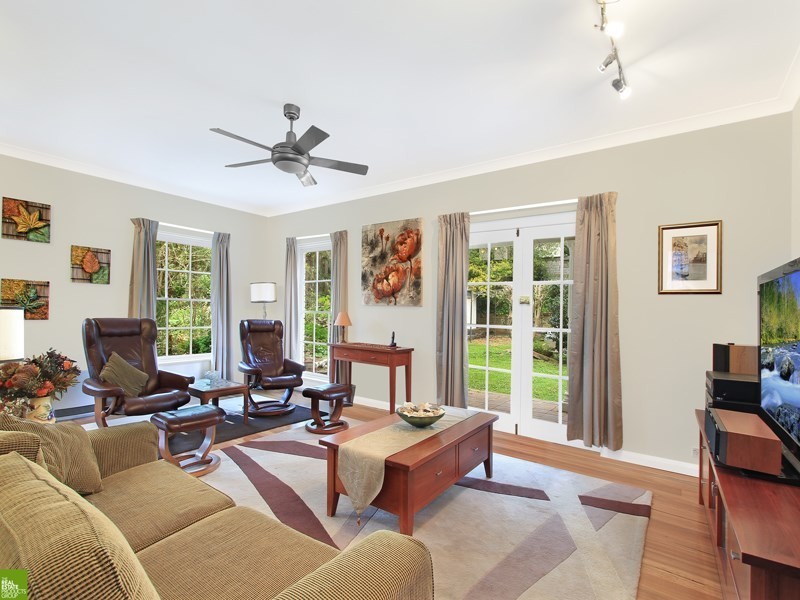 9 Bushland Avenue, Mount Pleasant NSW 2519