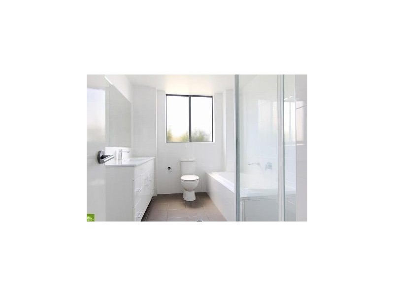 2/18 Edward Street, Wollongong NSW 2500