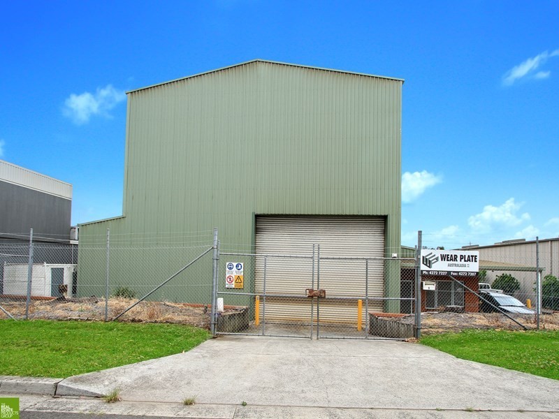 5 Prince of Wales Avenue, Unanderra NSW 2526