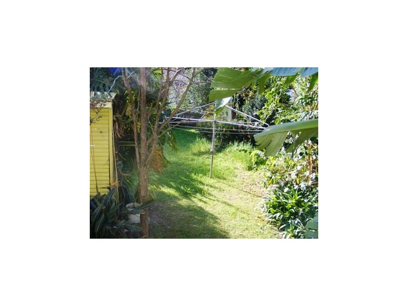 2 Millbrook Road, Figtree NSW 2525