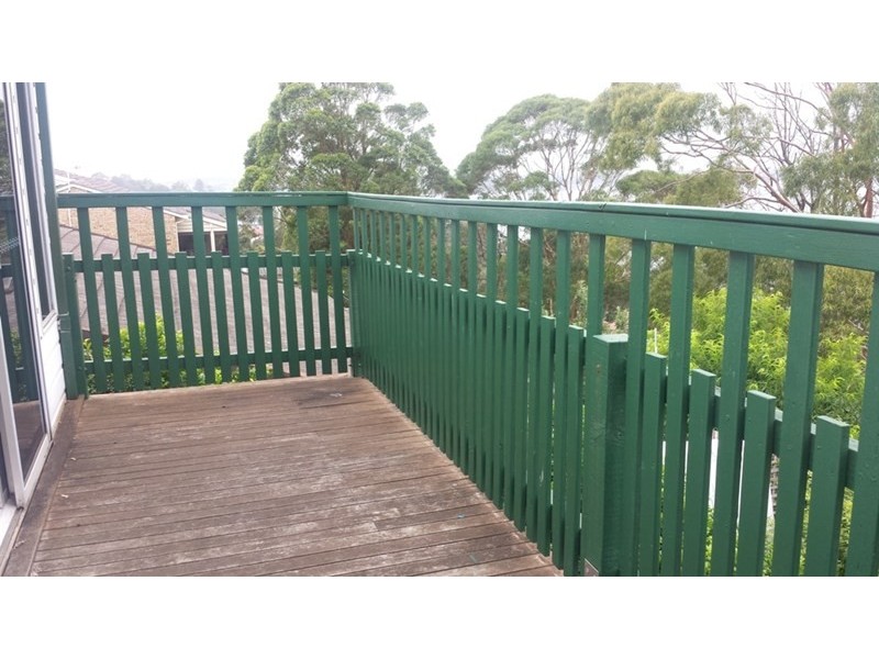 35 Hassan Street, Lake Heights NSW 2502