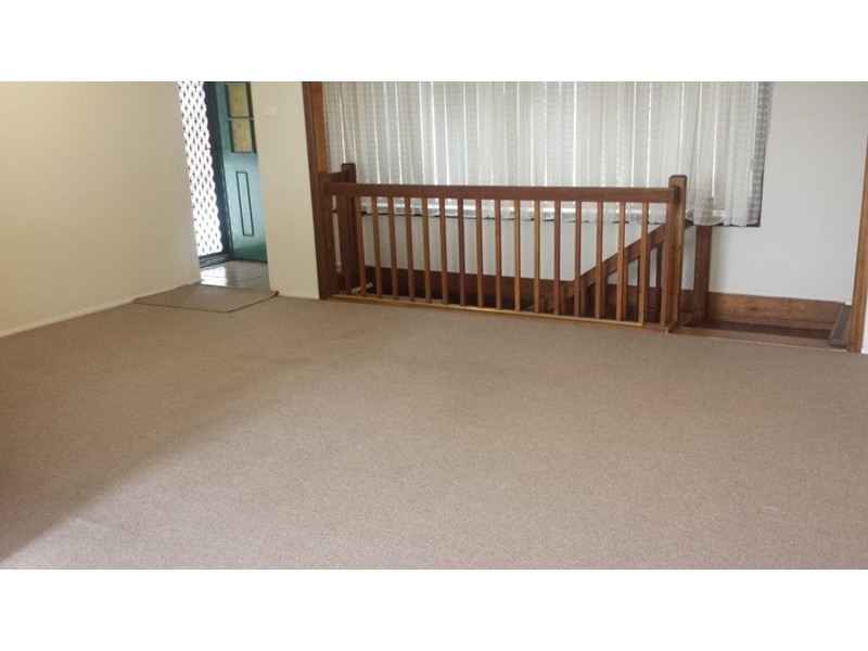 35 Hassan Street, Lake Heights NSW 2502