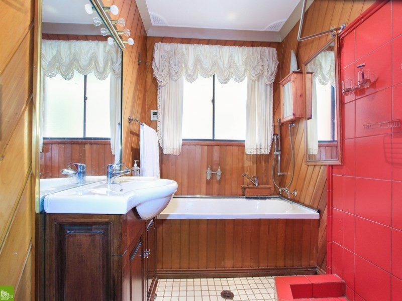 24 Porter Avenue, Mount Warrigal NSW 2528