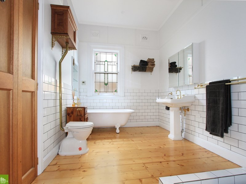 35 Gilmore Street, West Wollongong NSW 2500