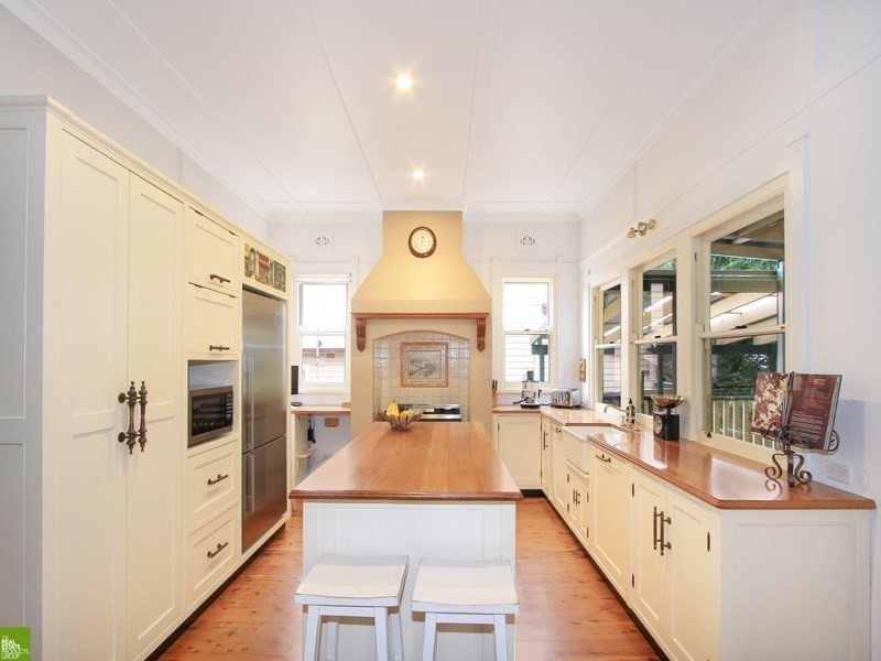 35 Gilmore Street, West Wollongong NSW 2500