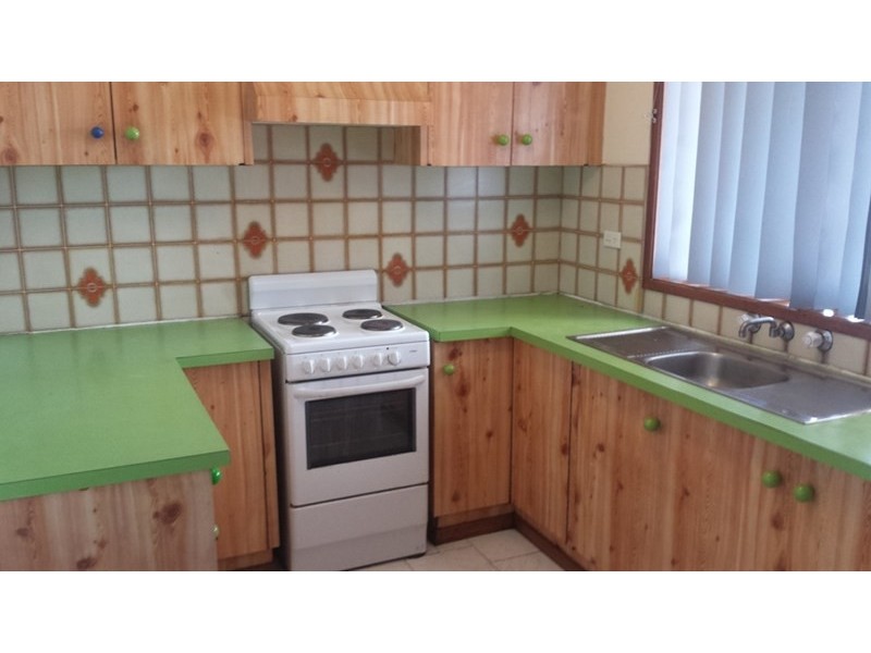 2/23 Murray Road, Corrimal NSW 2518